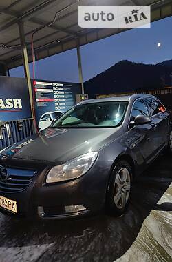 Универсал Opel Insignia 2011 в Львове