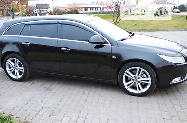 Универсал Opel Insignia 2011 в Бродах