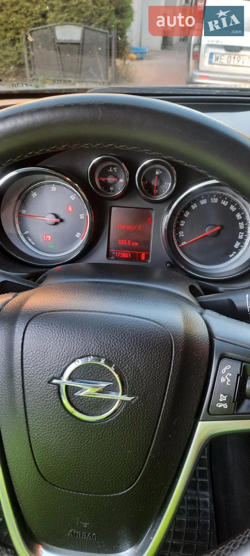 2010 Opel Insignia - мініатюра 3