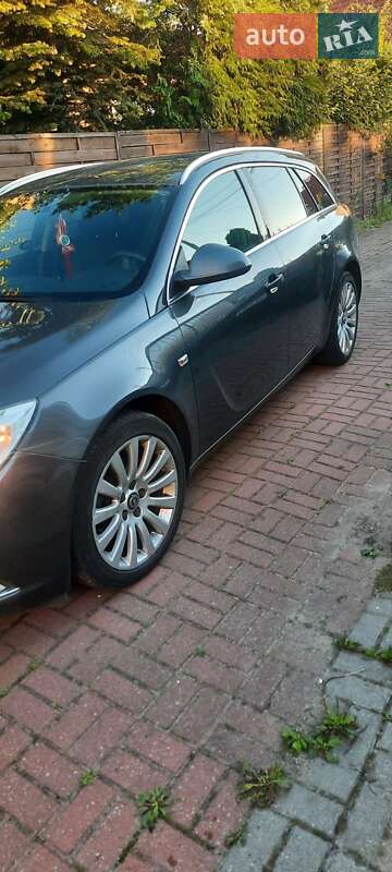 Універсал Opel Insignia 2010 в Львові