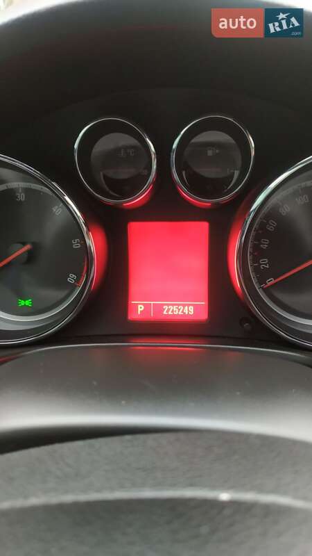 Универсал Opel Insignia 2011 в Львове