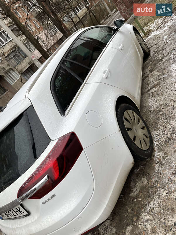 Універсал Opel Insignia 2015 в Рівному