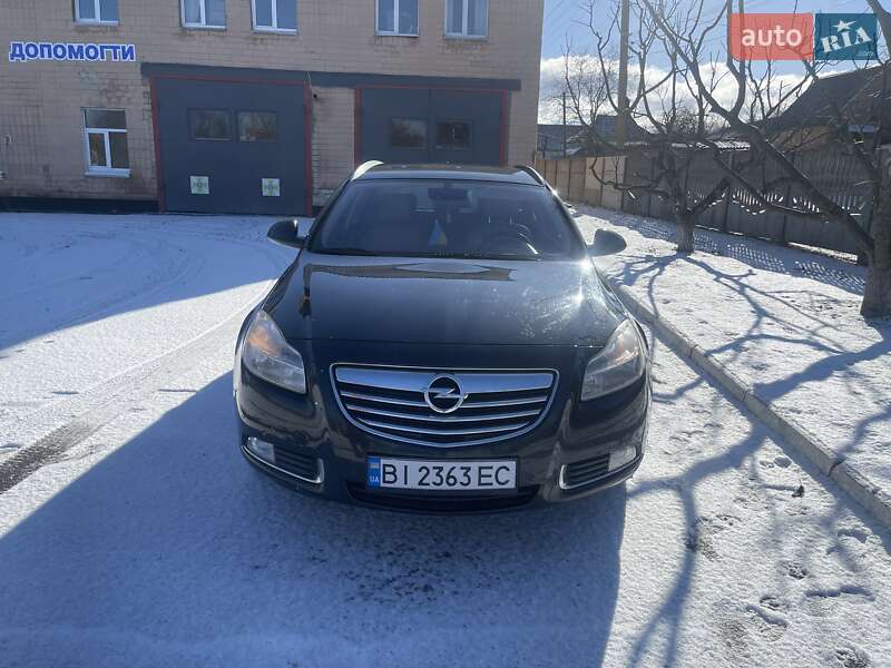 Універсал Opel Insignia 2012 в Пирятині