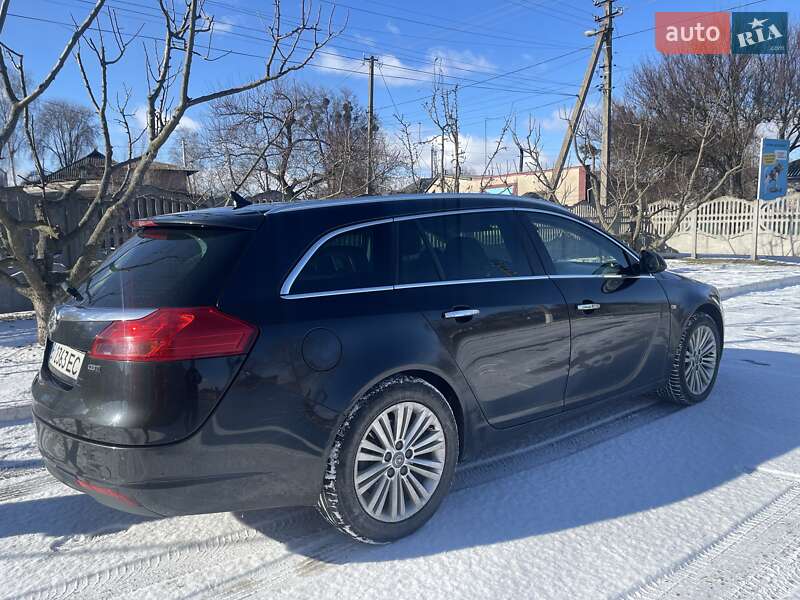 Універсал Opel Insignia 2012 в Пирятині