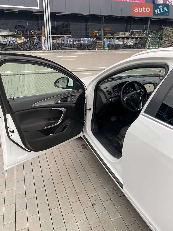 Универсал Opel Insignia 2015 в Первомайске фото 23 Универсал Opel Insignia 2015 в Первомайске
