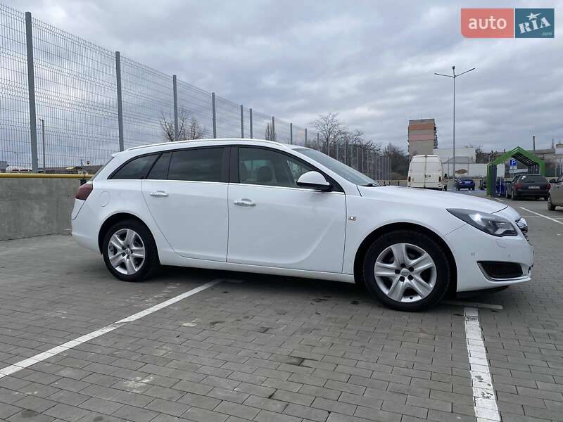 Универсал Opel Insignia 2015 в Первомайске фото 24 Универсал Opel Insignia 2015 в Первомайске