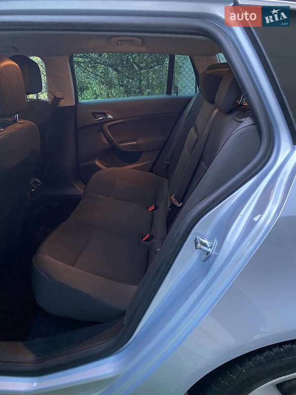 Универсал Opel Insignia 2013 в Коломые