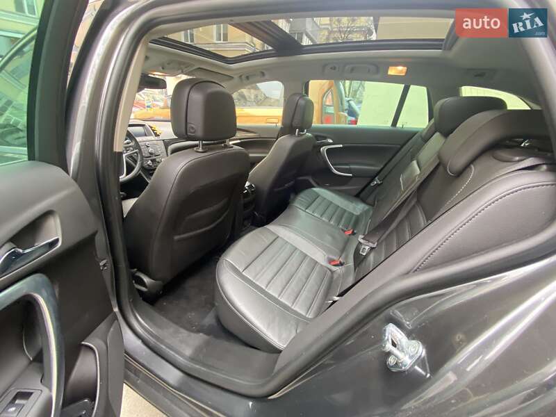 Універсал Opel Insignia 2011 в Києві