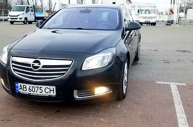 Универсал Opel Insignia 2011 в 