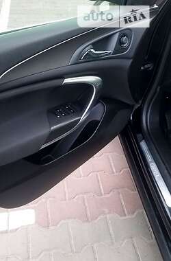 Универсал Opel Insignia 2011 в 