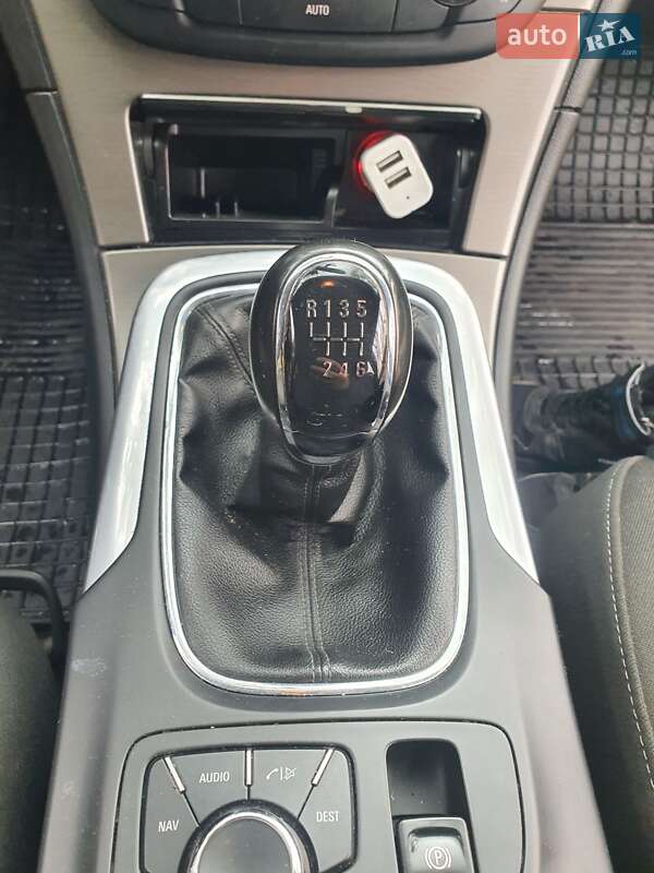 Универсал Opel Insignia 2012 в Мукачево