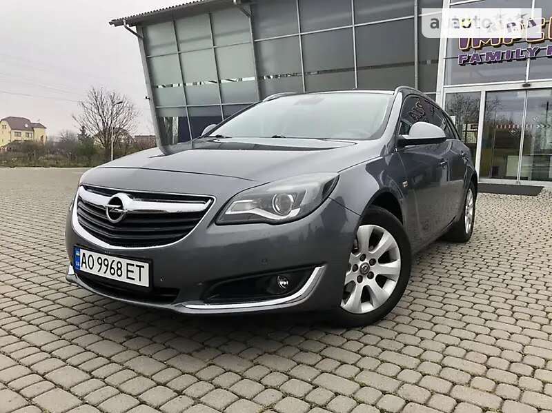 Универсал Opel Insignia 2015 в Ужгороде