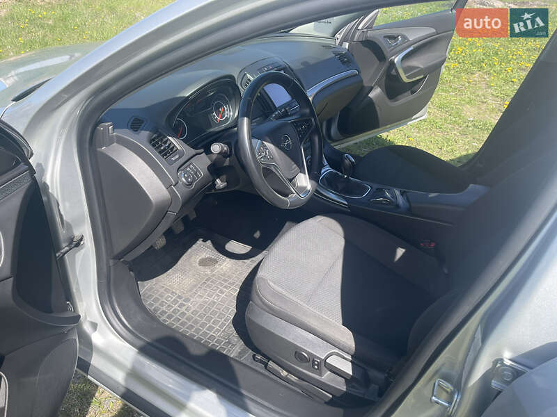 Универсал Opel Insignia 2014 в Хмельницком