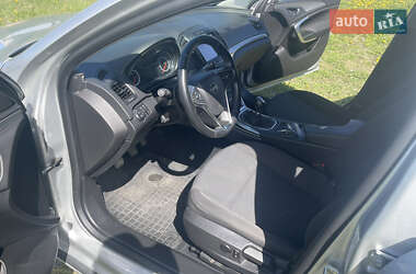 Универсал Opel Insignia 2014 в 