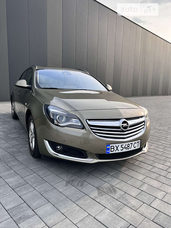 Універсал Opel Insignia 2014 в Хмельницькому