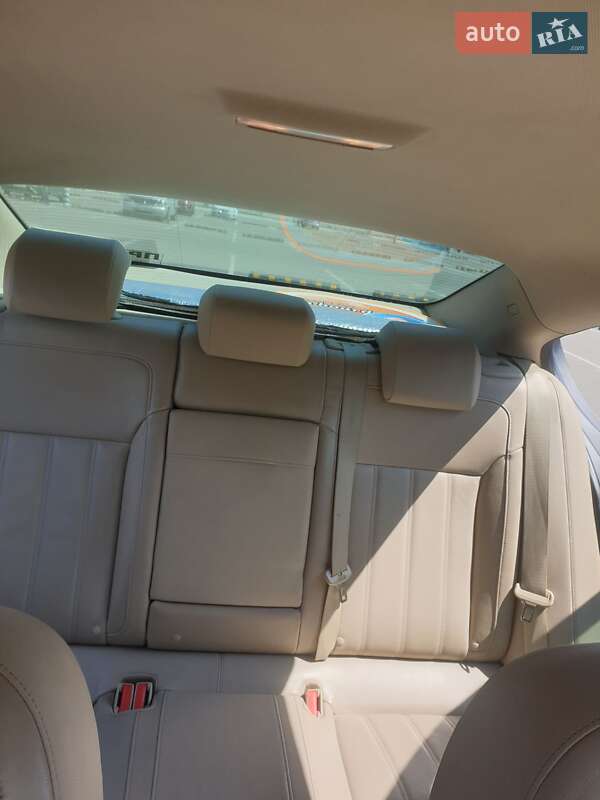 Седан Opel Insignia 2011 в Дніпрі