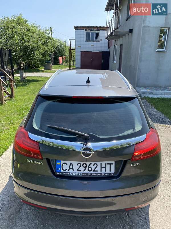Универсал Opel Insignia 2010 в Маньковке