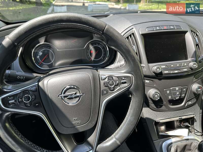 Универсал Opel Insignia 2013 в Черновцах