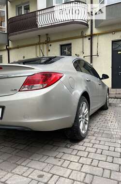 Ліфтбек Opel Insignia 2009 в 