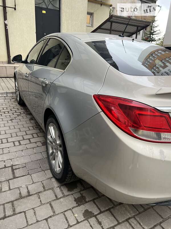 Ліфтбек Opel Insignia 2009 в Івано-Франківську