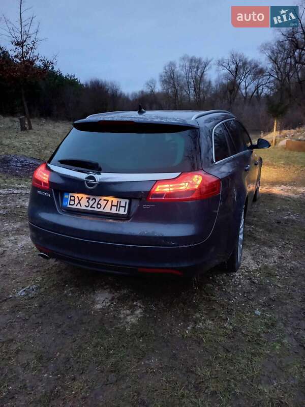 Универсал Opel Insignia 2009 в Волочиске