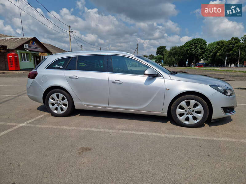 Універсал Opel Insignia 2016 в Нововолинську