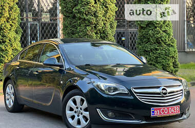 Седан Opel Insignia 2014 в 
