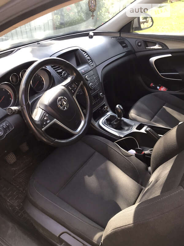 Ліфтбек Opel Insignia 2009 в Івано-Франківську