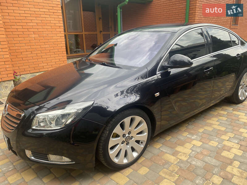 Седан Opel Insignia 2009 в Котельве