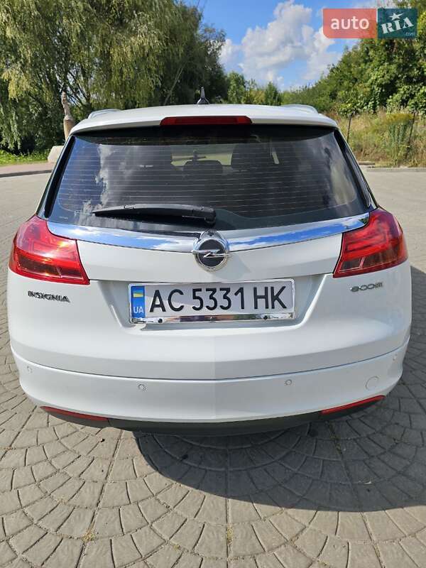 Універсал Opel Insignia 2010 в Луцьку