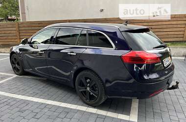 Универсал Opel Insignia 2012 в 