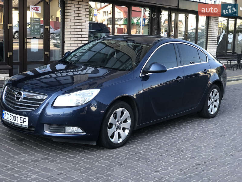 Лифтбек Opel Insignia 2013 в Луцке