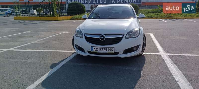 Универсал Opel Insignia 2015 в Ужгороде
