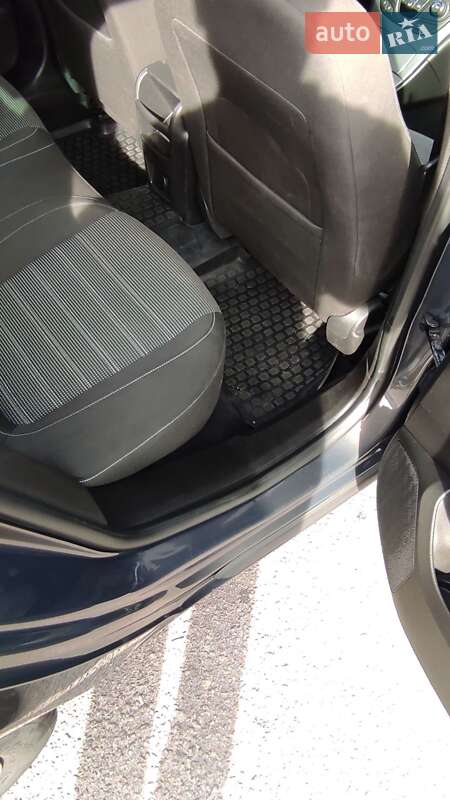 Універсал Opel Insignia 2015 в Івано-Франківську