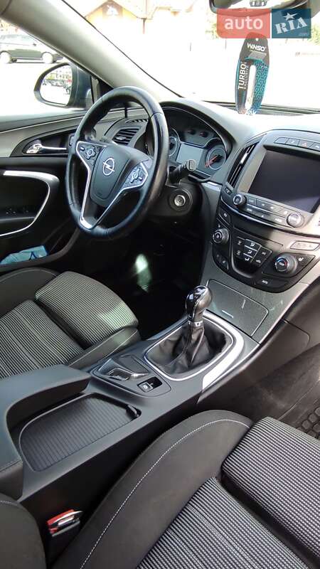 Універсал Opel Insignia 2015 в Івано-Франківську