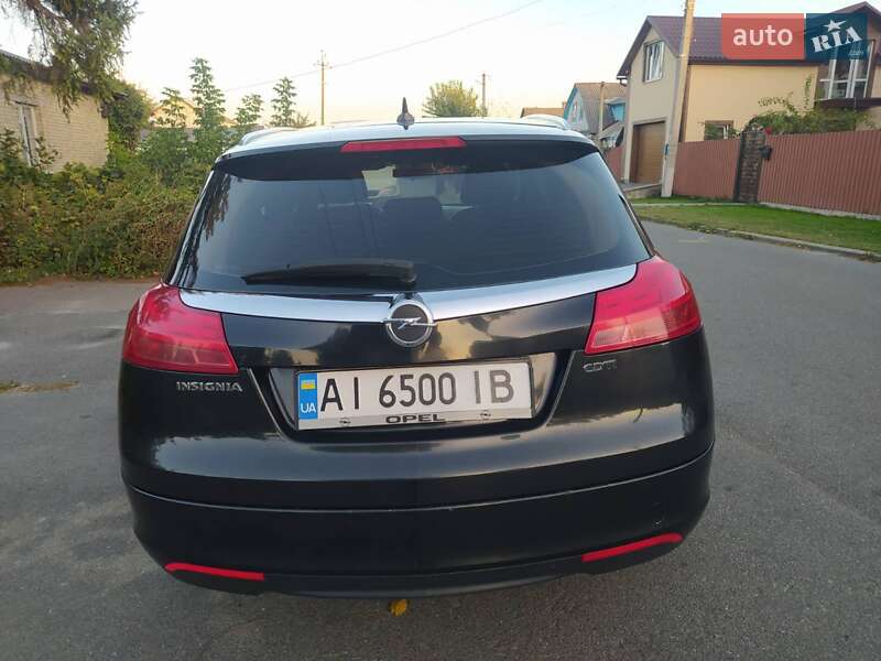 Универсал Opel Insignia 2010 в Киеве