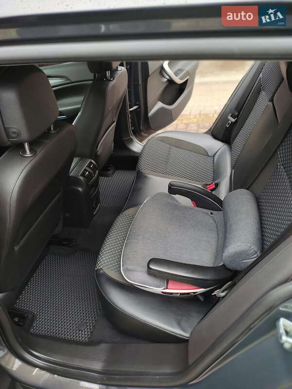 Універсал Opel Insignia 2015 в Вінниці