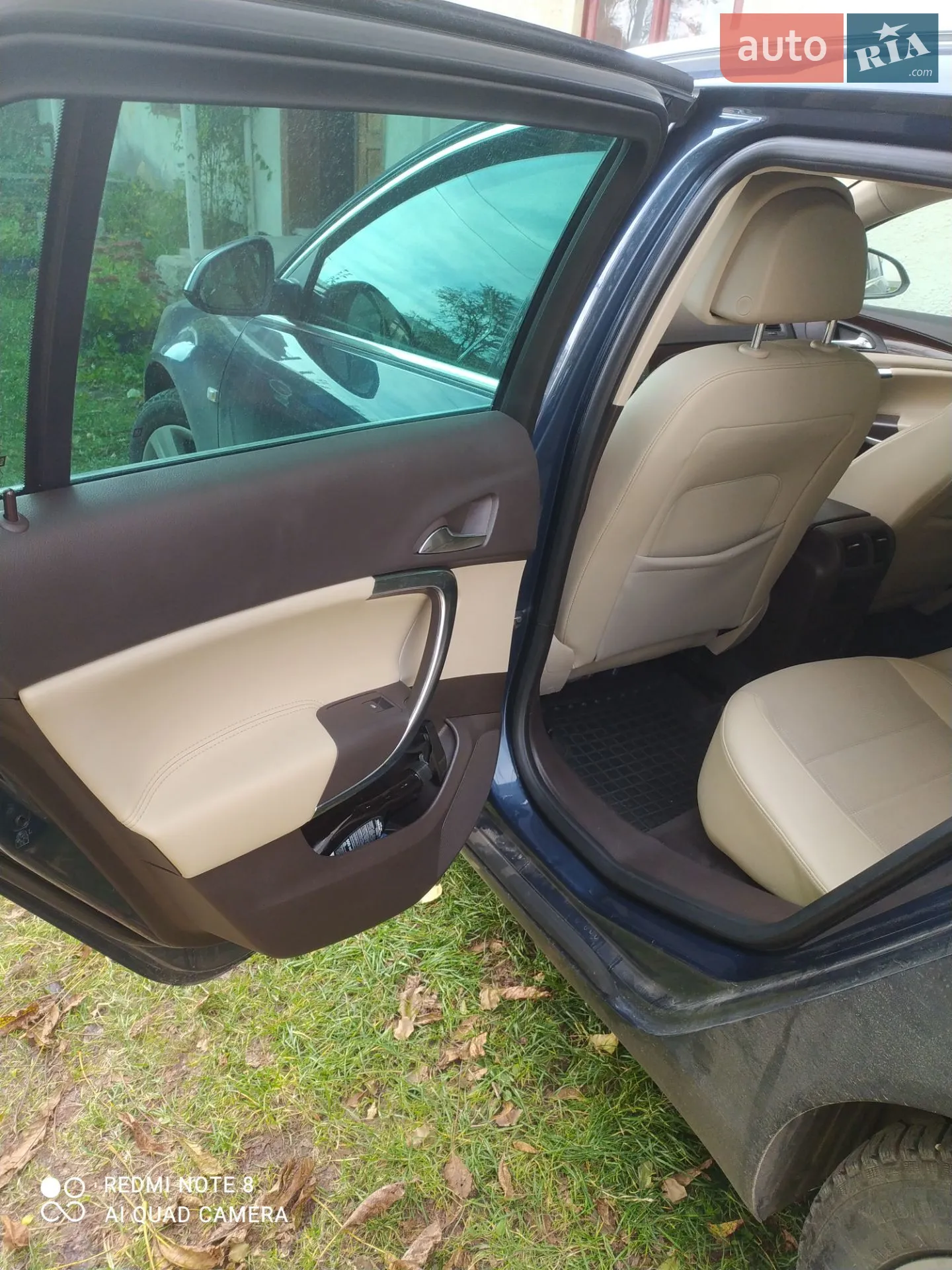 2010 Opel Insignia - мініатюра 6