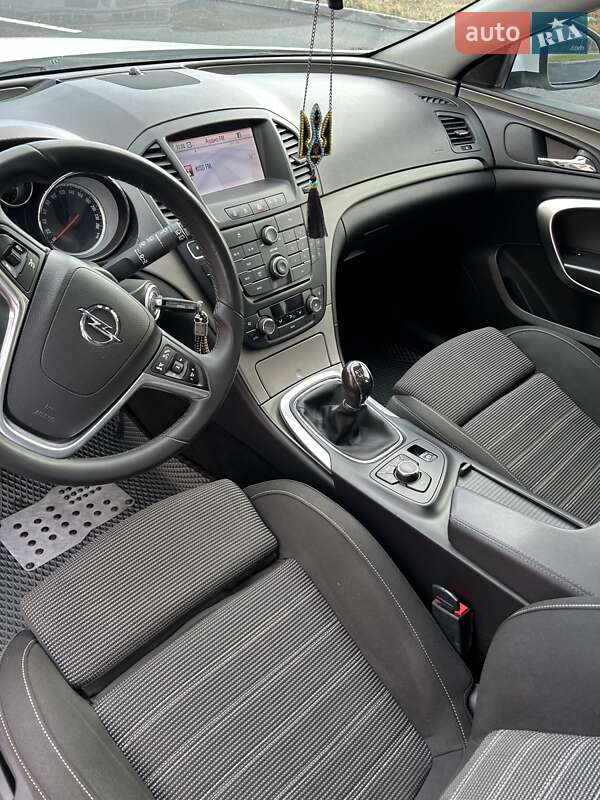 Універсал Opel Insignia 2013 в Вінниці