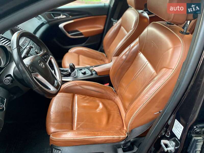 Ліфтбек Opel Insignia 2010 в Івано-Франківську