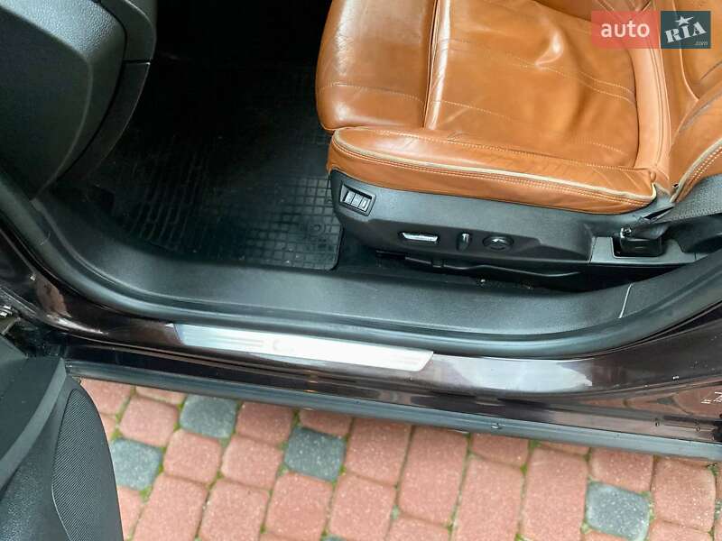 Ліфтбек Opel Insignia 2010 в Івано-Франківську