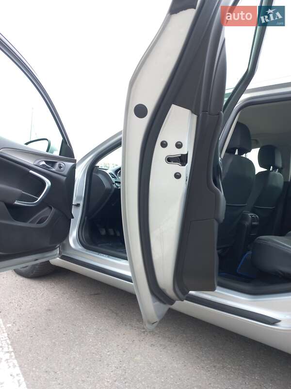 Универсал Opel Insignia 2011 в Ивано-Франковске фото 34 Универсал Opel Insignia 2011 в Ивано-Франковске
