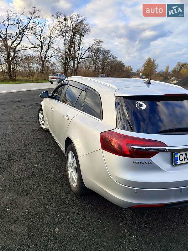 Универсал Opel Insignia 2014 в Смеле