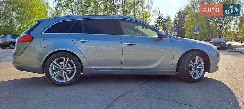 Універсал Opel Insignia 2010 в Кривому Розі