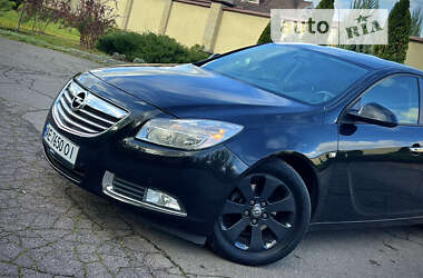 Ліфтбек Opel Insignia 2013 в 
