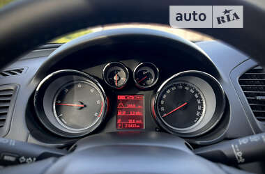 Ліфтбек Opel Insignia 2013 в 