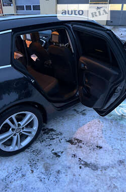 Універсал Opel Insignia 2010 в 