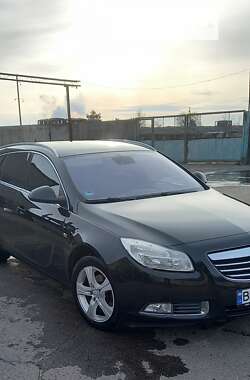 Универсал Opel Insignia 2012 в Ровно