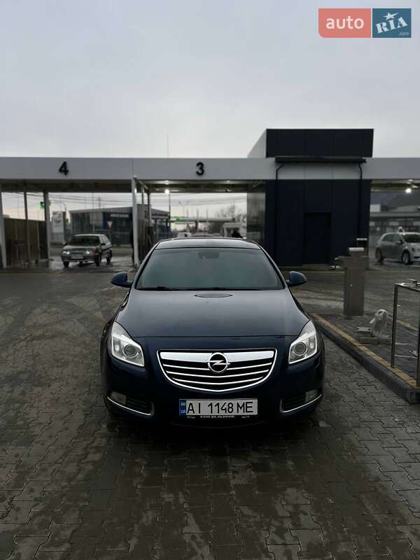 Лифтбек Opel Insignia 2010 в 