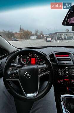 Лифтбек Opel Insignia 2010 в 